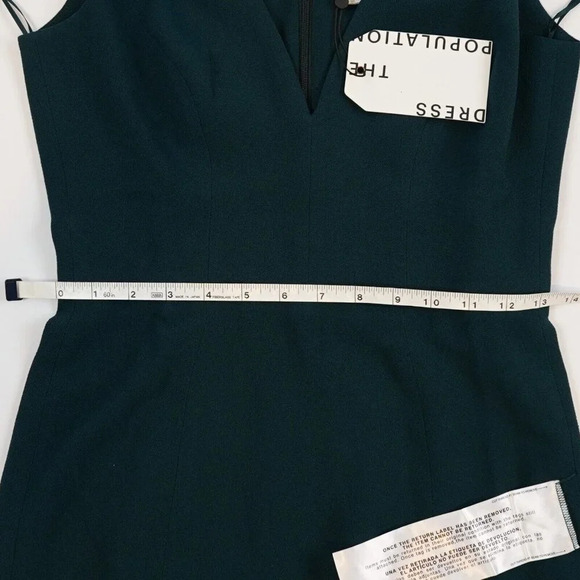 Dress the Population Sandra Plunge Crepe Trumpet Gown in Pine Green - Picture 7 of 8